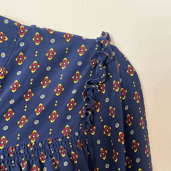 a love a 100% Silk Long Sleeve Button Down Blouse in Navy Size Medium - Picture 6 of 8